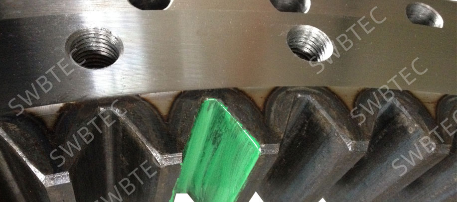 Features and Benefits of Slewing Bearing With Internal Gear
